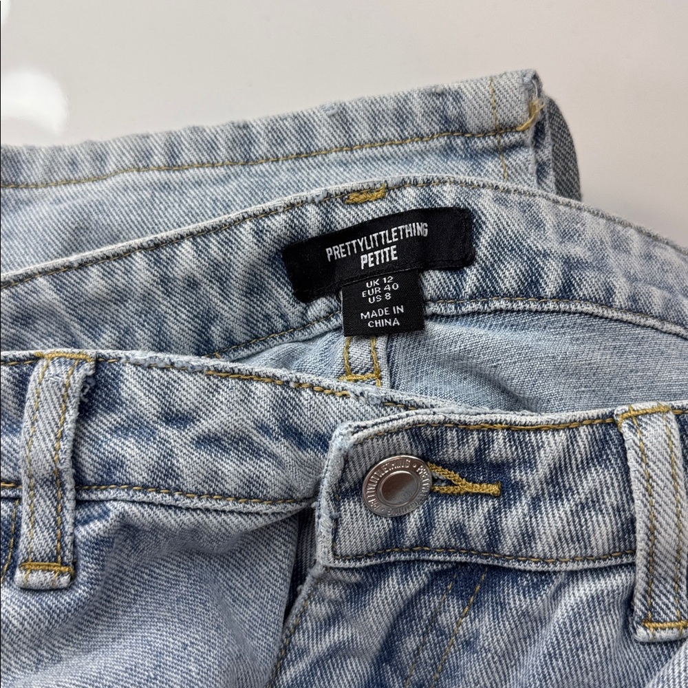 Pretty Little Thing PETITE BLUE DIP WAIST SPLIT HEM DENIM JEANS (2 pairs) 👖✨🩵💙